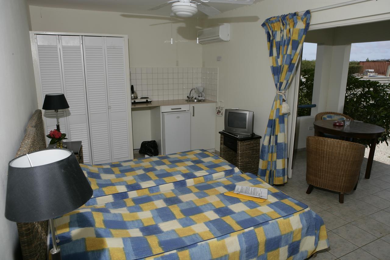 Caribbean Club Bonaire Aparthotel Buitenkant foto